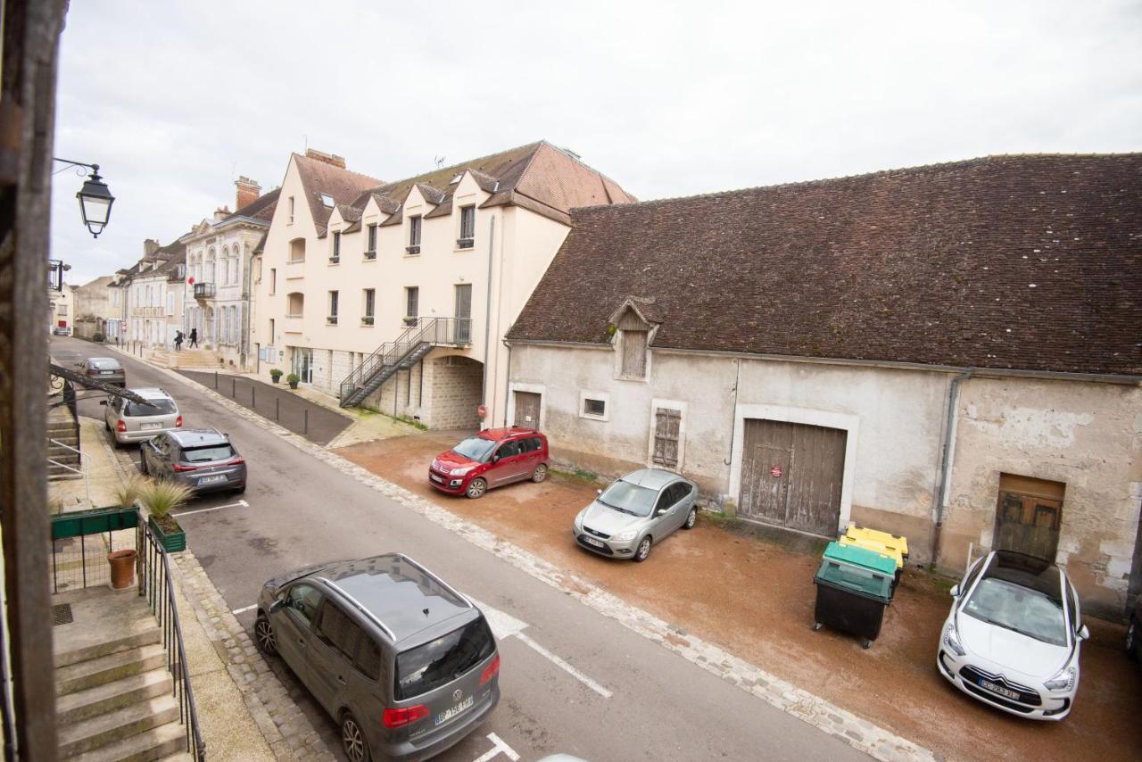 Les Rêveries de la Tour Vermenton Extérieur photo
